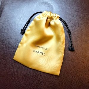 Chanel 👝 pouch